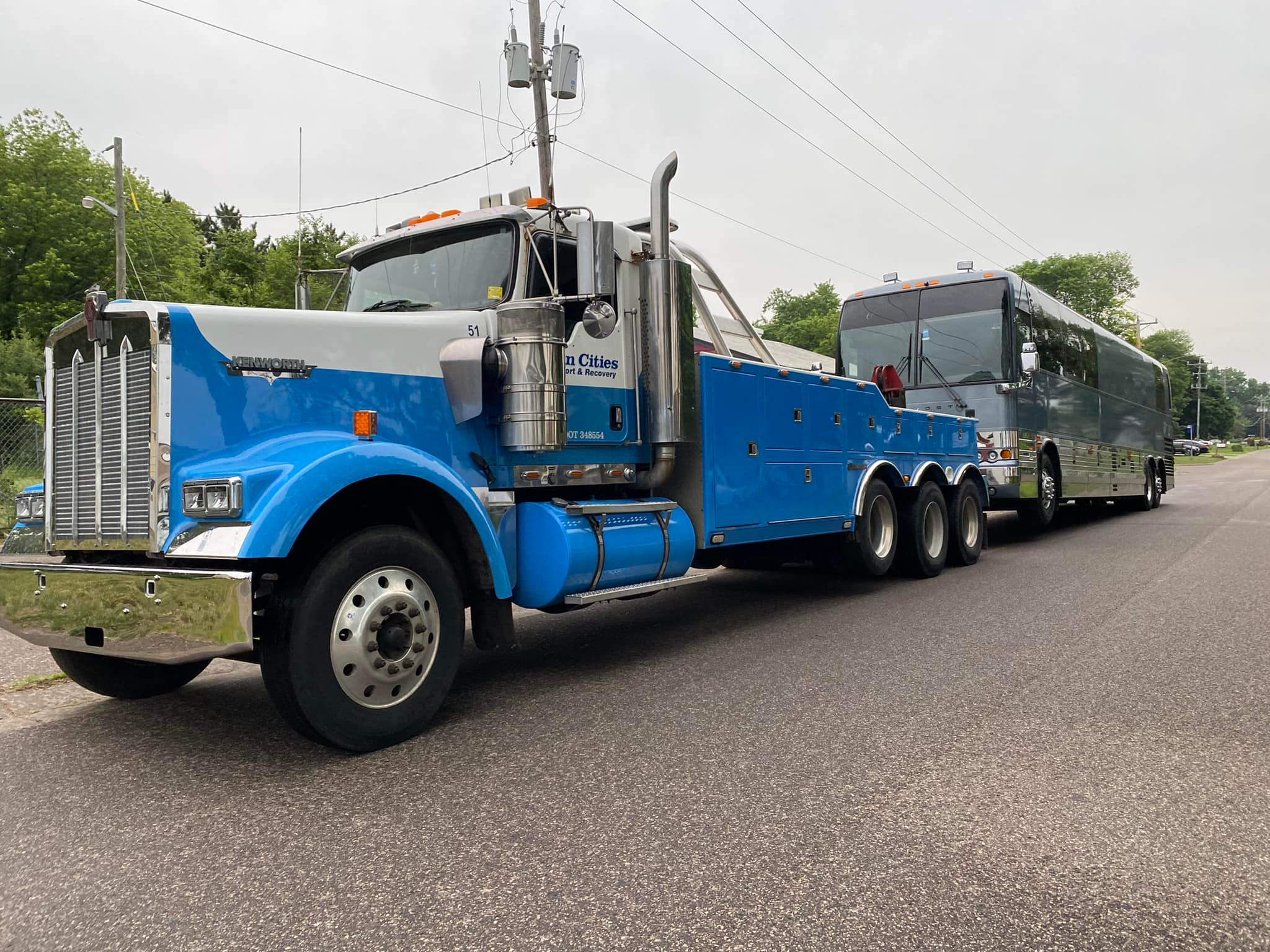 24/7 Heavy Towing in Mission Farms, MN | Heavy Duty Tow Truck