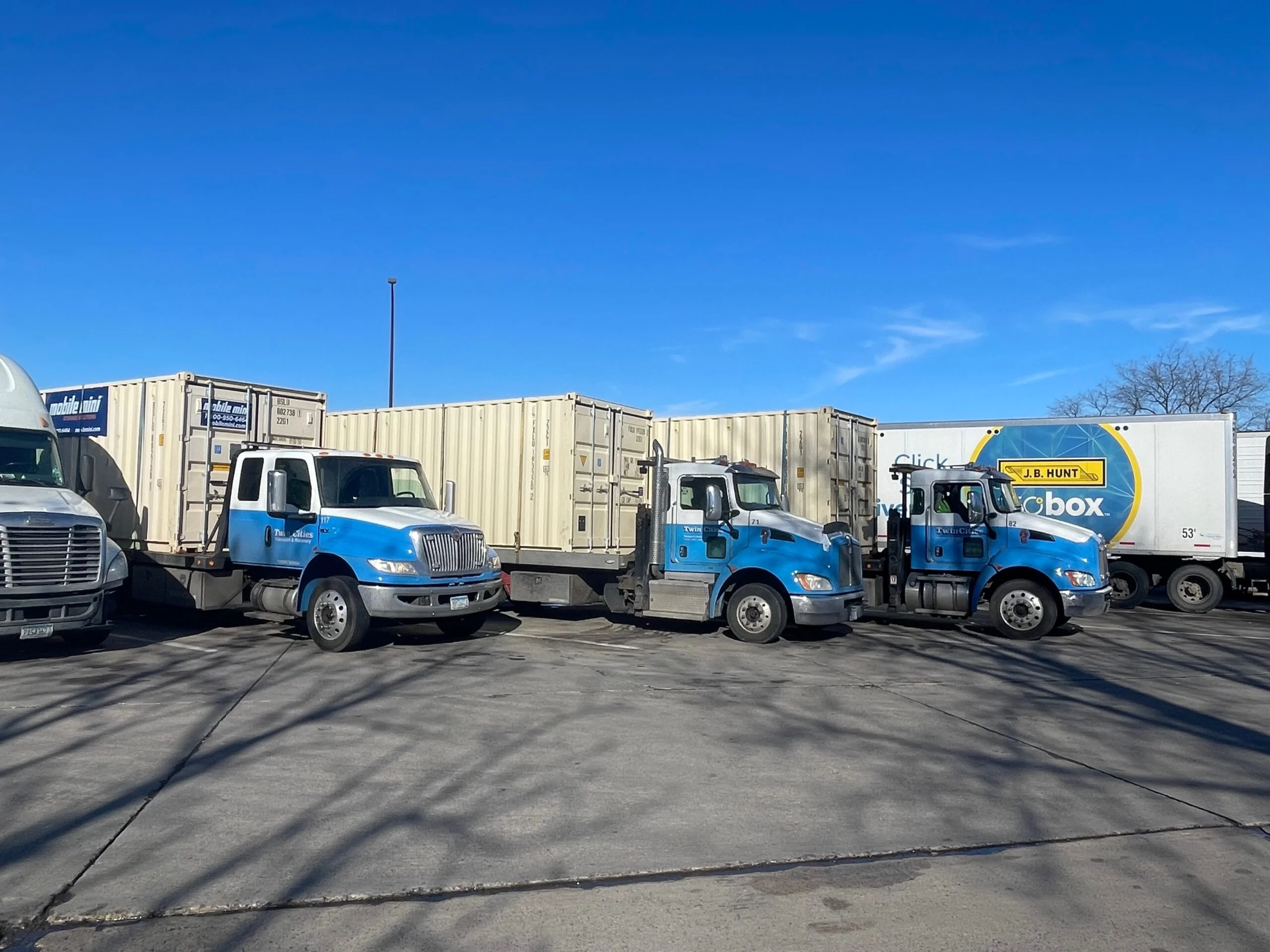Towing Company Mendota
