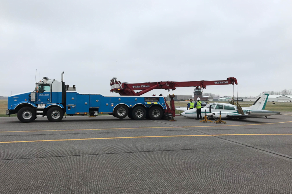 Read more about the article What is Mobile Crane Service?